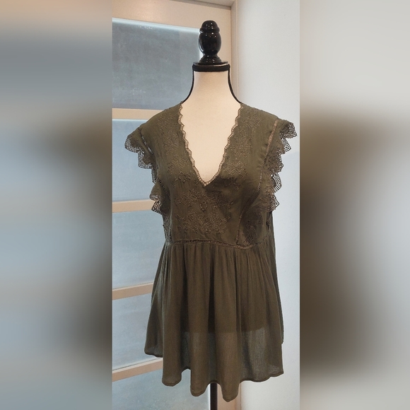 Adiva Tops - Adiva Deep Green Lace Accent Blouse